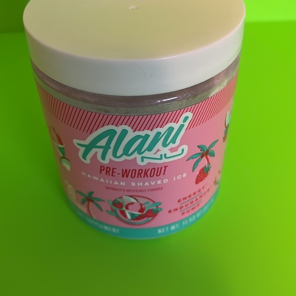 Alani NEW PRE Workout 30 Servings Hawaiian Shaved Ice Flaver - Picture 2 of 7